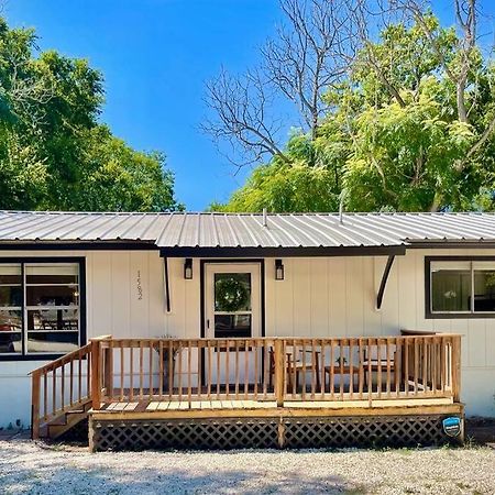 Canyon Lake River House Retreat-Location With Hot Tub Экстерьер фото